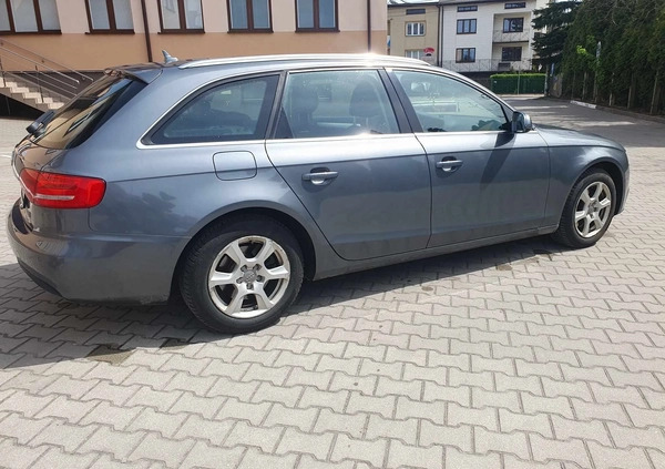 Audi A4 cena 37900 przebieg: 187000, rok produkcji 2011 z Drezdenko małe 191